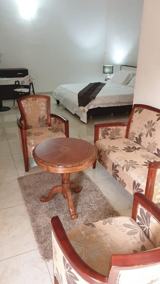 Chambre avec salon — Hôtel Balafon